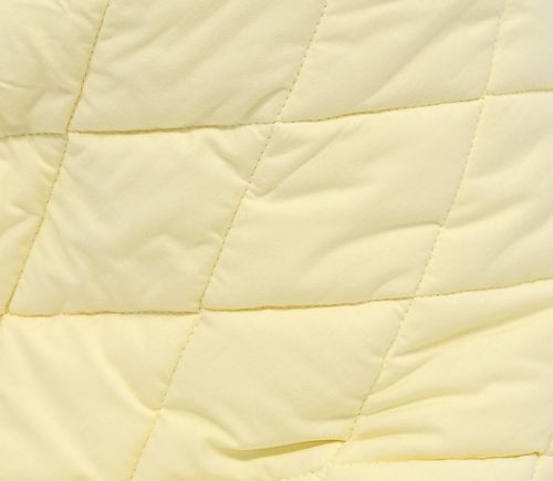 Одеяло TAC/Силиконизированное волокно/2 сп./"LIGHT" желтый, 300 gr/m2 ― ПОСТЕЛЬ ЭЛИТ